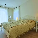 Mirna 빌라
